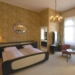 Am Berg 4*