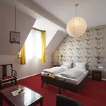 بيت ضيافة Am Berg 4*